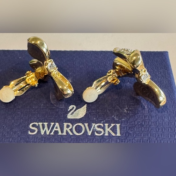 Authentic SWAROVSKI Gold Ribbon Pave Crystal Bow Clip on Earrings - Picture 8 of 13